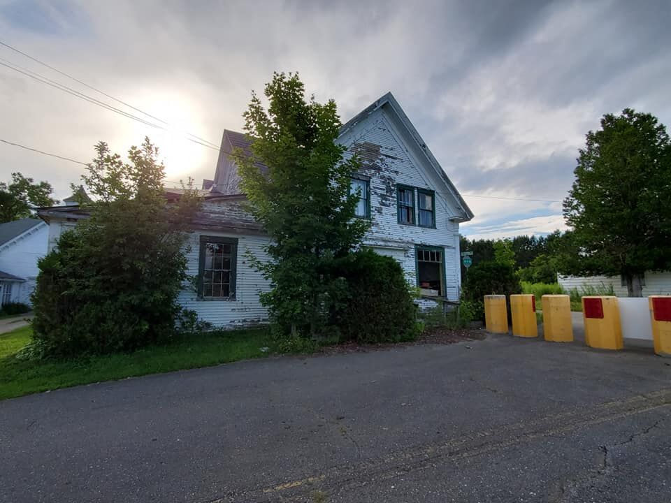 Norton store.jpg